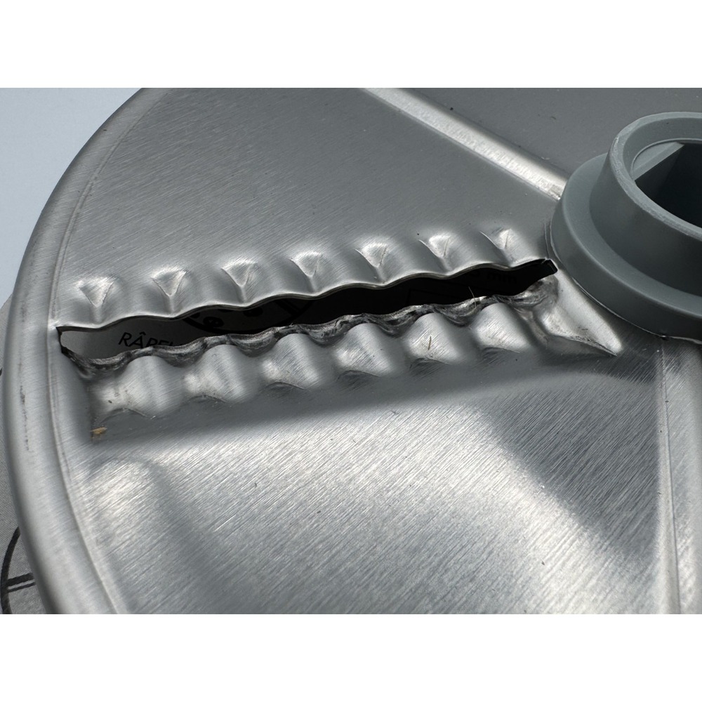 Robot Coupe R291 2mm Wavy Ripple Cut 27621 GenuineOEM Compatible R2 R301 CL40 - Picture 3 of 6